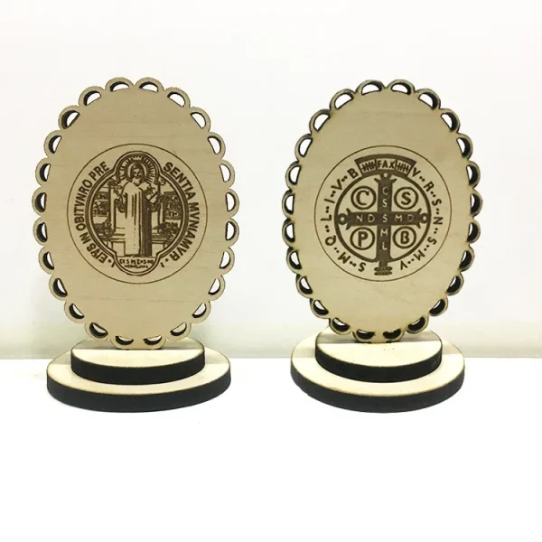 Mecrt Solid Wood Hollow Carved Reiligious Prayer ICONS Car Home Decoration Table Ornaments Souvenir Crafts Gifts Home De