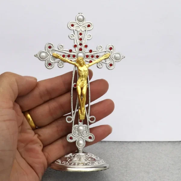 Catholic Crucifix Ornaments Creative Metal Jewelry for Home Office Car for Desktop Display Engraving Cross with Jesus