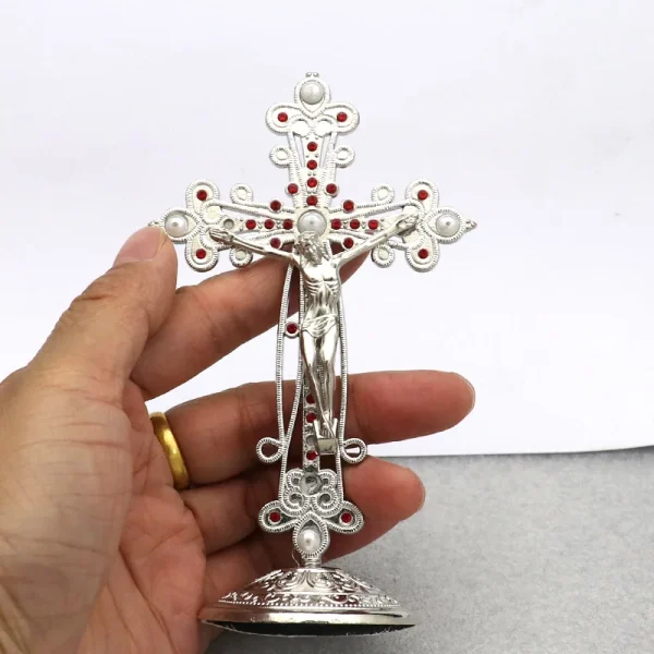 Catholic Crucifix Ornaments Creative Metal Jewelry for Home Office Car for Desktop Display Engraving Cross with Jesus
