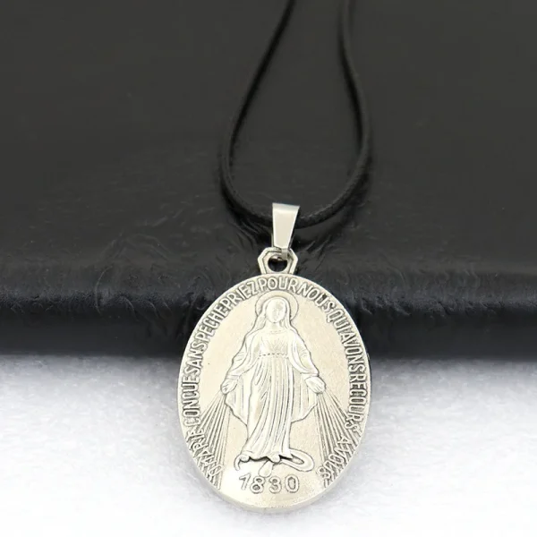 Catholic Religious Blessed Virgin Mary Keychain Metal Jewelry Accessories Our Lady of Aparecida Christian Devotional Key