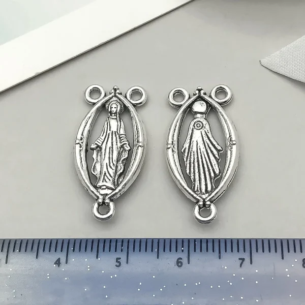 European and American retro Catholic oval three-hole alloy cross pendant pendant DIY jewelry accessories