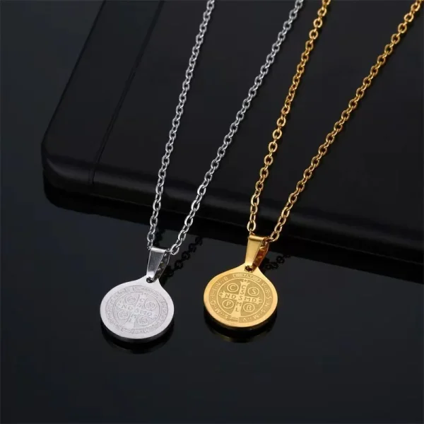Christian Gold Stainless Steel Catholic Vintage Medal Religious Beaded Cross Design Necklaces Mary Virgin Our Lady Penda