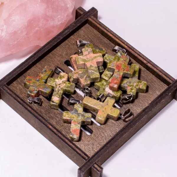Catholic Exclusive Red Agate Pink Quartz Obsidian Crystal Pendant Necklace Natural Stone Craft Factory Wholesale Jewelry