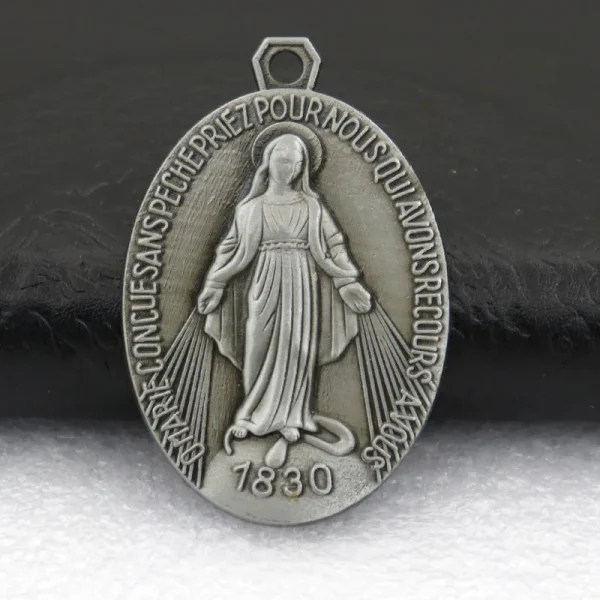 Catholic Religious Blessed Virgin Mary Keychain Metal Jewelry Accessories Our Lady of Aparecida Christian Devotional Key