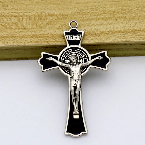 Mecrt Cross Jesus Pendant 7.5*4.5cm Church Catholic Christian Religion Saint Benedict Retro Cross INRI Multiple Colors J