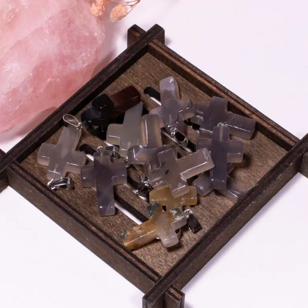 Catholic Exclusive Red Agate Pink Quartz Obsidian Crystal Pendant Necklace Natural Stone Craft Factory Wholesale Jewelry