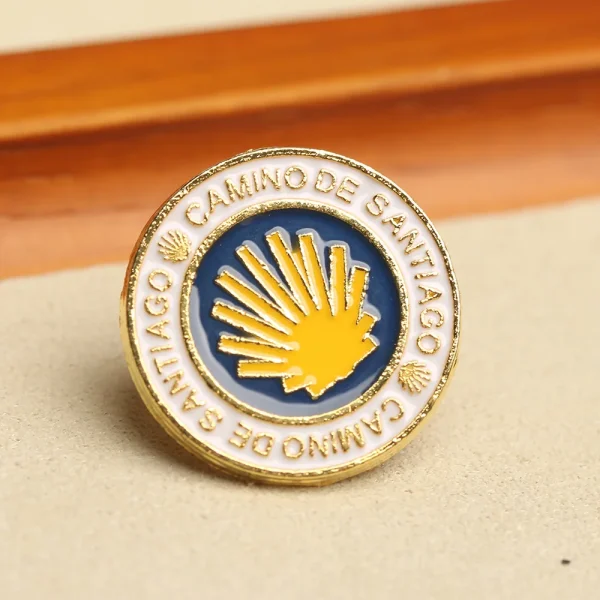 Medal Brooch of the Camino De Santiago Pilgrimage Route Colorful Cross Metal Badge Church Clothing Accessories Jewelry W