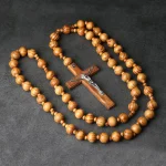 Wholesale Natural Wall Catholic Decorative Hanging Pine Beads Cross Rosary Pendant Wall Christian Ornaments
