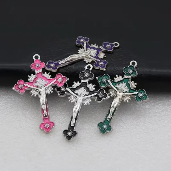Metal Cross Crucifixes Christ Jesus Religious Catholic Cross Gift 5.5*3.5cm Multiple Colors Jewelry Pendants Wholesale