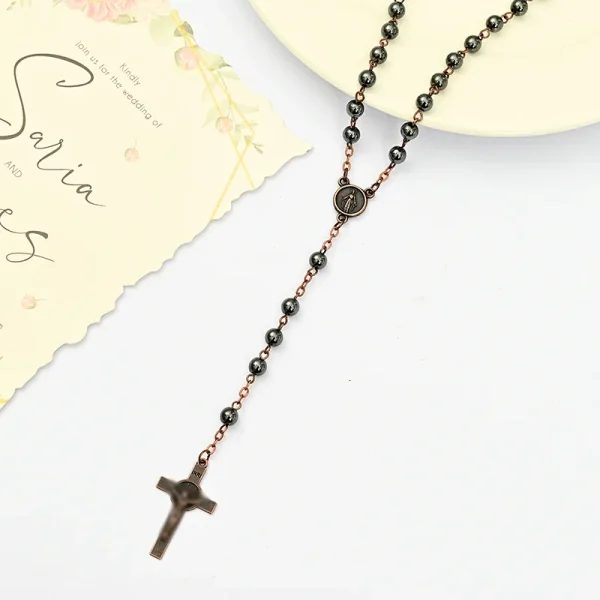 Euro-american Style Cross Necklace Punk Rock Black Gallstone Rosary Bead Chain Dark Goth Wears a Pendant