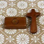 Catholic Cross Ornament Carving Mahogany Wood Carving Craft Jewelry Surface Can Be Customized Text - Image 3