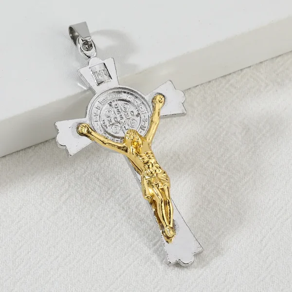 Catholic Creative Retro Alloy Keychain Pendant Retro Jewelry Accessories Jesus Gold and Silver Pendant Accessories Whole