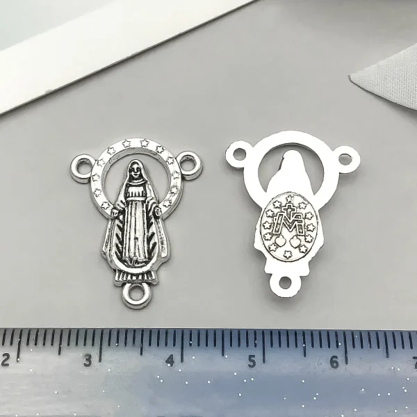 European and American retro Catholic oval three-hole alloy cross pendant pendant DIY jewelry accessories
