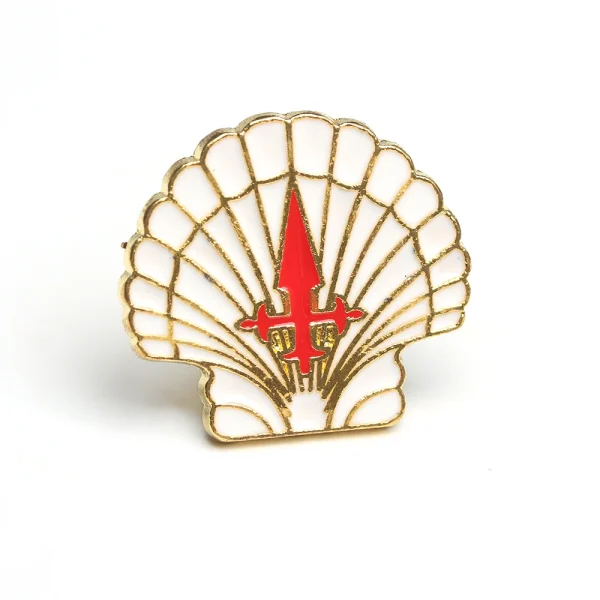 Colorful Santiago De Compostela the Pilgrim’s Way Brooch Metal Church Clothing Accessories with Engraved Jewelry W