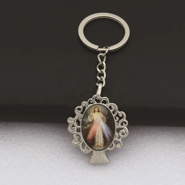 Spot Supply Alloy Material Jewelry Key Chain Car Bag Keychain Portrait Metal Pendant