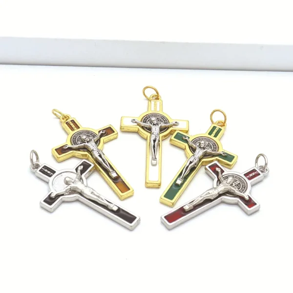 Religious Jesus Cross Metal Pendant Jewelry Christian Catholic Jesus Cross Necklace Jewelry Wholesale