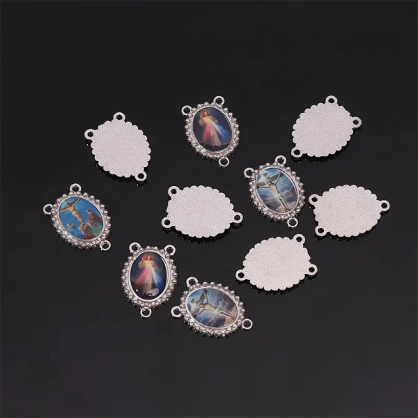 Hot Selling Religious Handicraft Soft Enamel Alloy Cross Medal Wholesale Die Casting Jewelry Accessories for Catholic Pr