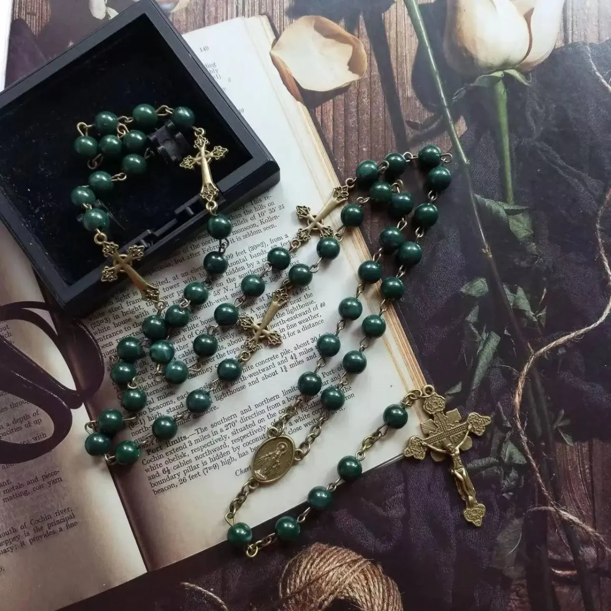 Support Custom Risingmoon Religious Catholic Blackish Green Virgin Cross Jesus Christian Acrylic Beads Retro Rosary Necklace - Image 5