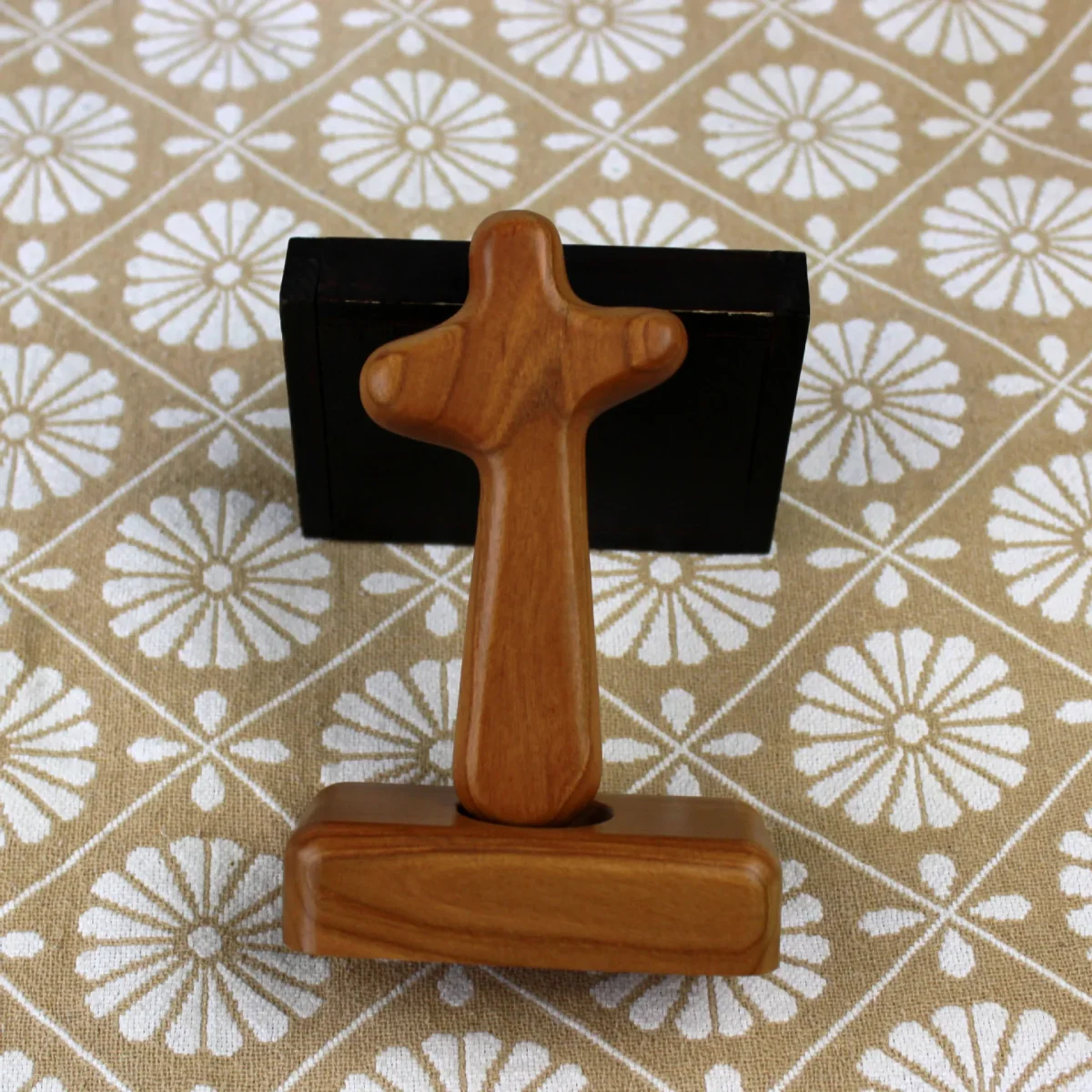 Catholic Cross Ornament Carving Mahogany Wood Carving Craft Jewelry Surface Can Be Customized Text - Image 4