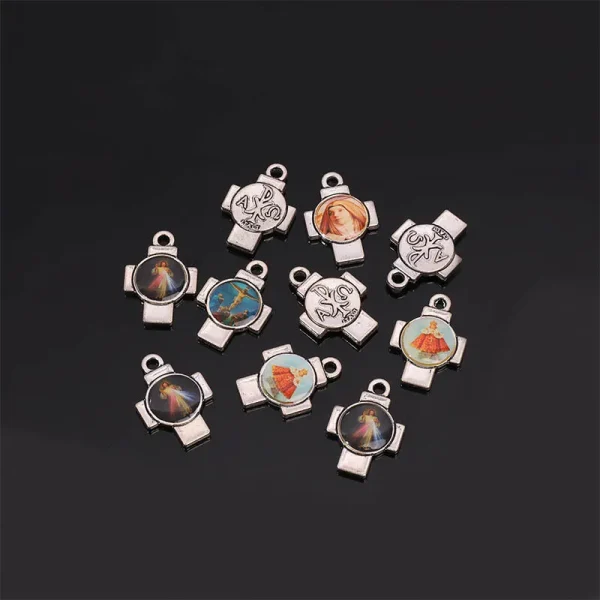 Hot Selling Religious Handicraft Soft Enamel Alloy Cross Medal Wholesale Die Casting Jewelry Accessories for Catholic Pr