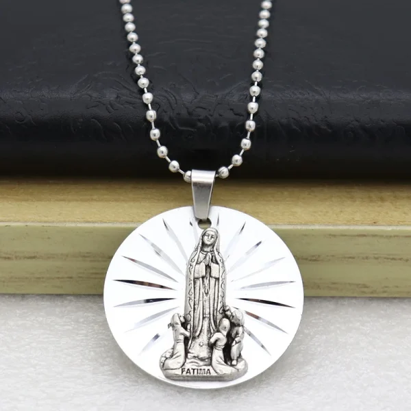 Catholic Jesus Pendant Metallic Fashion Personality Necklace Accessories Laser Craft Jewelry Necklace Pendant