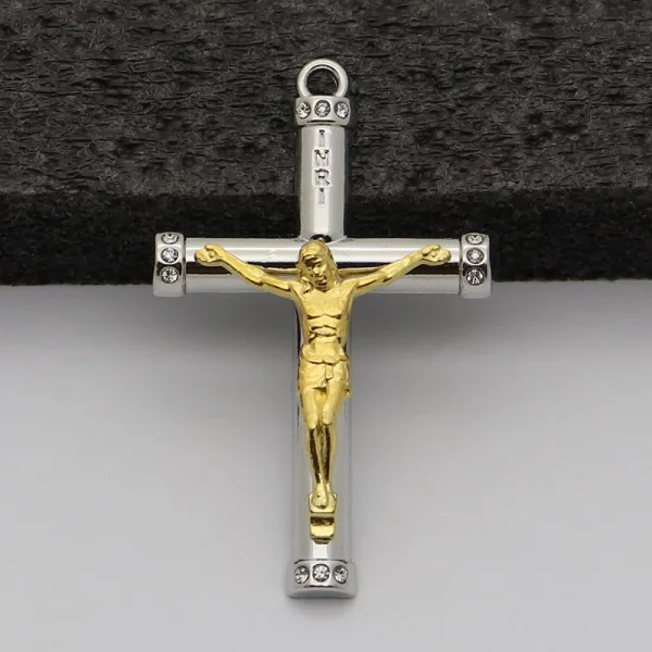Wholesale European and American Fashion Metal Key Chain Bag Accessories Hanging Accessories Car Pendant