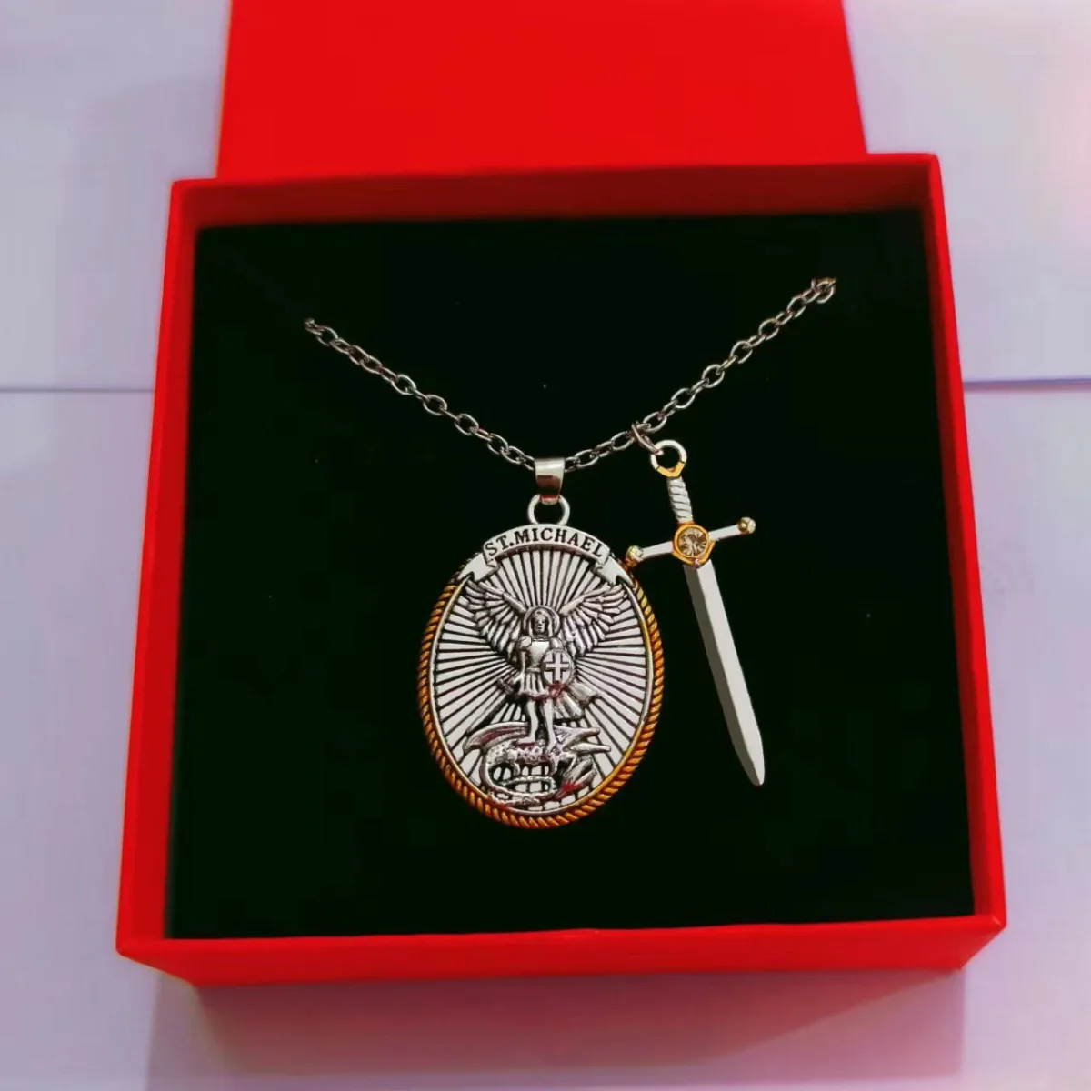 Mecrt Best-Selling St Michael Religious Alloy Necklace Fashionable Man's Jewelry Pendant - Image 3