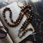 Catholic Rosary Beaded Necklace Hand-strung 10mm Faux Agate Beads in a Vintage Style Woven - Image 5