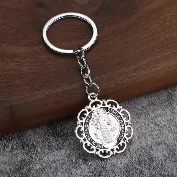 Little Vintage Metal Tag Round Pendant Key Chain Pendant Cell Phone Bag Beauty Accessory Key Chain