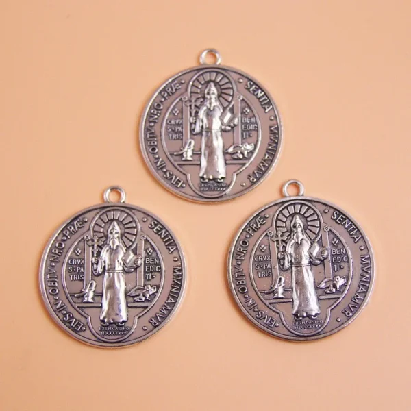 5*4.4cm Antique Silver Saint Benedict Medal Black Nickle Plated Sister of Carmel St. Christian Sacramental Benedict Meda