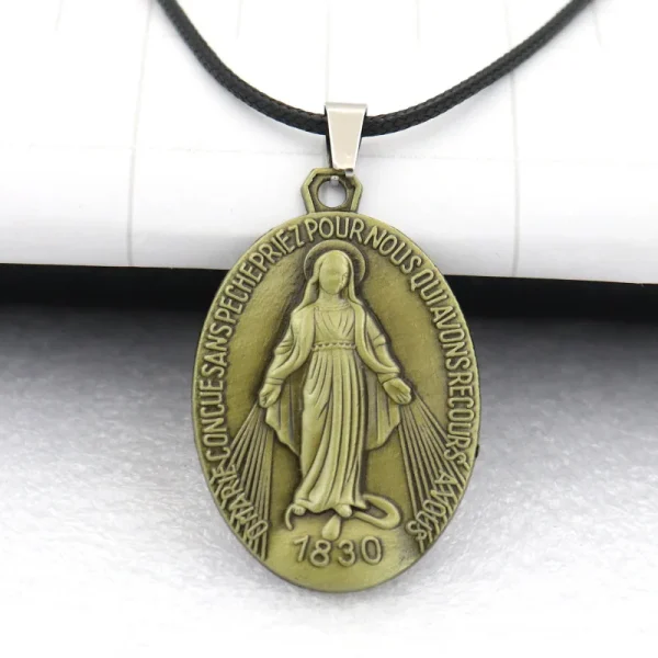 Catholic Religious Blessed Virgin Mary Keychain Metal Jewelry Accessories Our Lady of Aparecida Christian Devotional Key