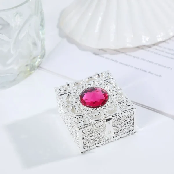 Manufacturer Wholesaler Retro Style Cross-Border Gold and Silver Metal Jewelry Box Square Patterned Alloy Gift Box