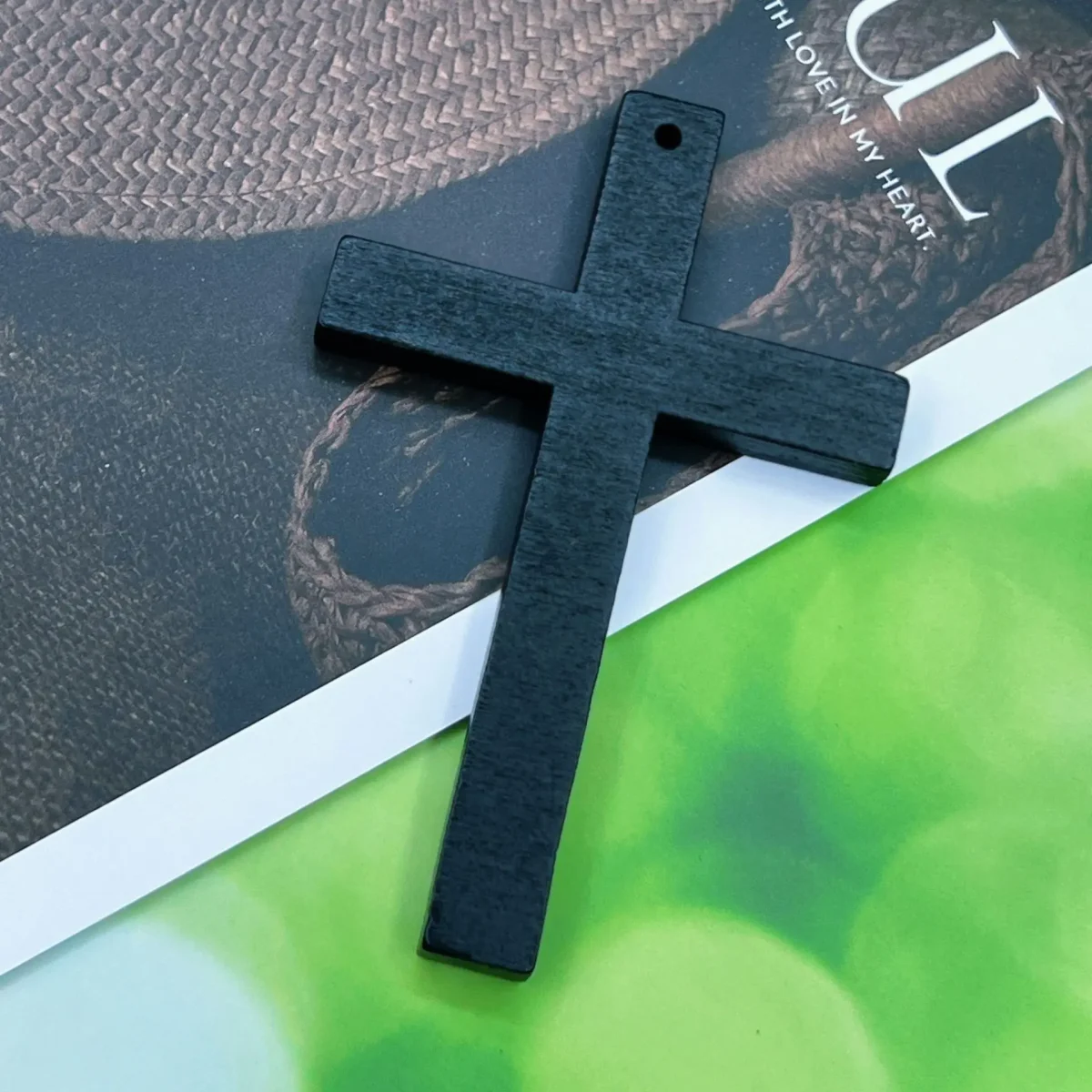 Premium Quality Wood Cross Pendant Fashionable Wooden Cross Ornament for Jewelry - Image 2
