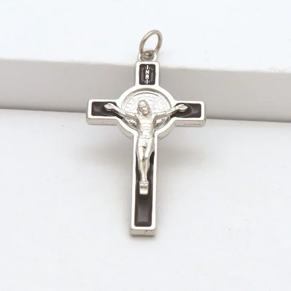 Religious Jesus Cross Metal Pendant Jewelry Christian Catholic Jesus Cross Necklace Jewelry Wholesale