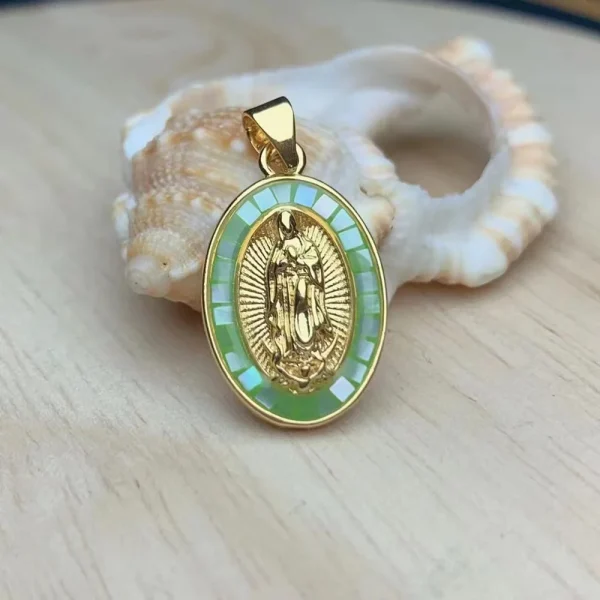 Wholesale Fashion Lady of Guadalupe Pendant Colorful Oval Inlaid Crystal Pendants Zircon Shell Necklace Pendant