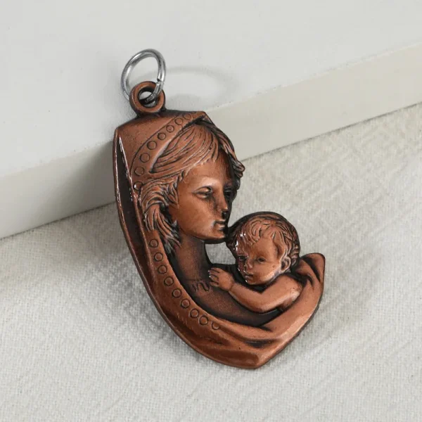 Factory Direct DIYMetal Jewelry Parts Virgin Mary Pendant Keychain Hanging Accessories Alloy