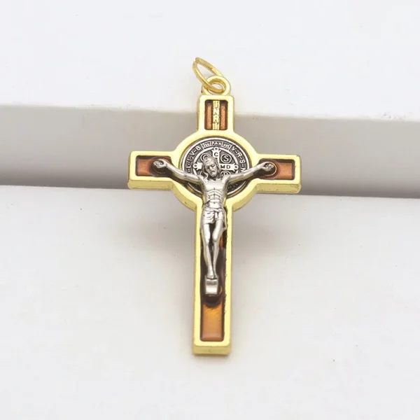 Religious Jesus Cross Metal Pendant Jewelry Christian Catholic Jesus Cross Necklace Jewelry Wholesale
