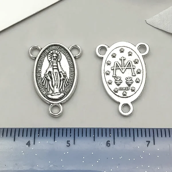 European and American retro Catholic oval three-hole alloy cross pendant pendant DIY jewelry accessories