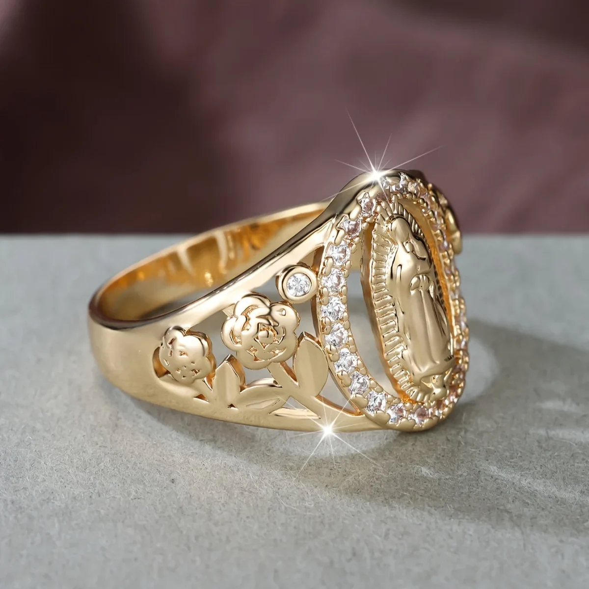 Catholic Notre Dame Handicraft Diamond Ring Copper Gold Plated Hollow Jewelry Fashion Ring Jewelry Women's High Sense - Image 4