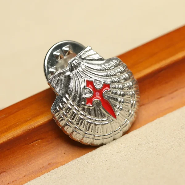 Medal Brooch of the Camino De Santiago Pilgrimage Route Colorful Cross Metal Badge Church Clothing Accessories Jewelry W