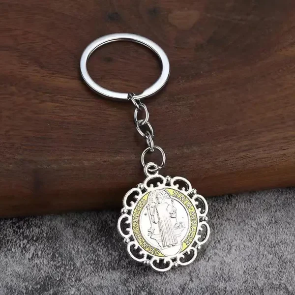 Little Vintage Metal Tag Round Pendant Key Chain Pendant Cell Phone Bag Beauty Accessory Key Chain