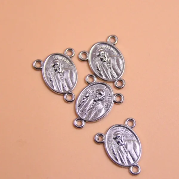 Catholic Jewelry Rosary Centerpiece Triangle Metal Portrait Three Hole Jewelry Accessories