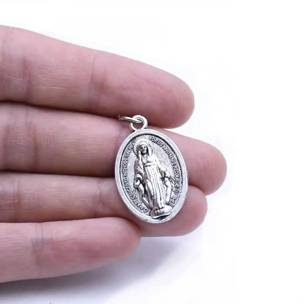 2.6*1.7cm Our Lady of Virgin Mary Metal in Antique Silver Plated Small Religious Catholic Zinc Alloy Pendant - Image 4