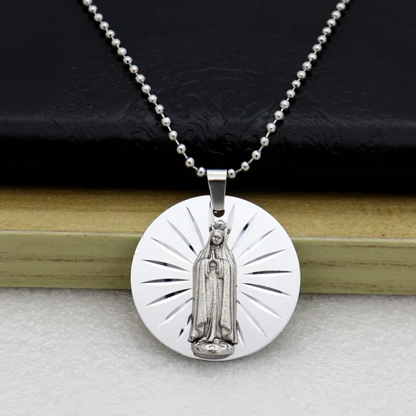 Catholic Jesus Pendant Metallic Fashion Personality Necklace Accessories Laser Craft Jewelry Necklace Pendant