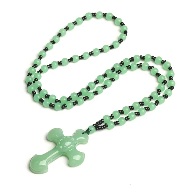 Mecrt Catholic Crucifix Green Necklace Fashionable Glass Cross Pendant Ethnically Styled Christian Jewelry Wholesale