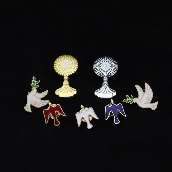 Metal Dove Brooch JHS Catholic Lapel Pin Medal Hat Collar Waist Pin Clothing Alloy