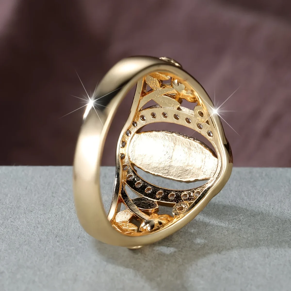 Catholic Notre Dame Handicraft Diamond Ring Copper Gold Plated Hollow Jewelry Fashion Ring Jewelry Women's High Sense - Image 3