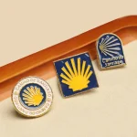Medal Brooch of the Camino De Santiago Pilgrimage Route Colorful Cross Metal Badge Church Clothing Accessories Jewelry Wholesale