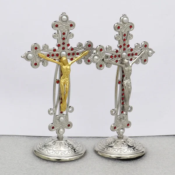 Catholic Crucifix Ornaments Creative Metal Jewelry for Home Office Car for Desktop Display Engraving Cross with Jesus