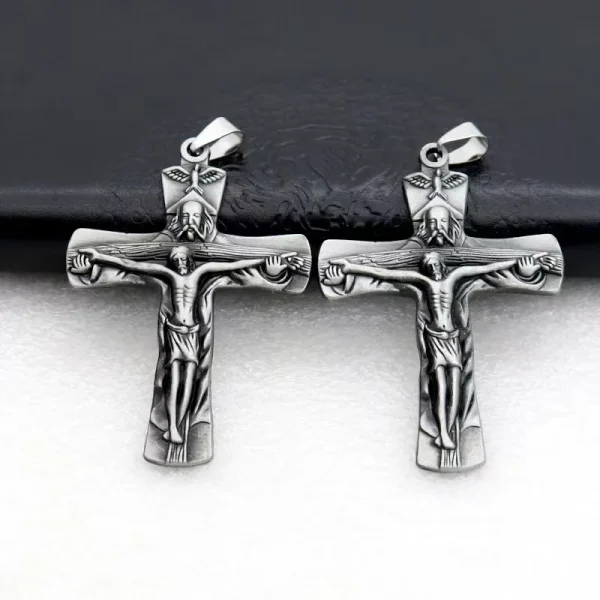Mecrt Catholic Retro Accessories Religious Belief Jesus on Cross Holy Pray Church Pendant Wholesale